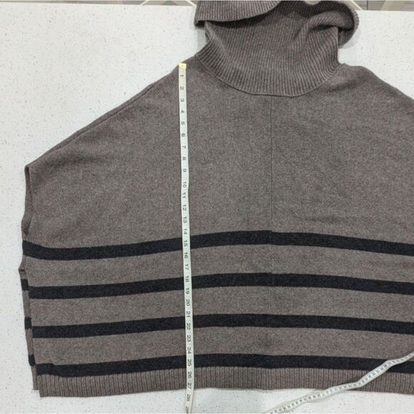 Banana Republic Factory Women Wool Blend Grayish Tan Poncho Sweater Cowl Neck M - Picture 6 of 10